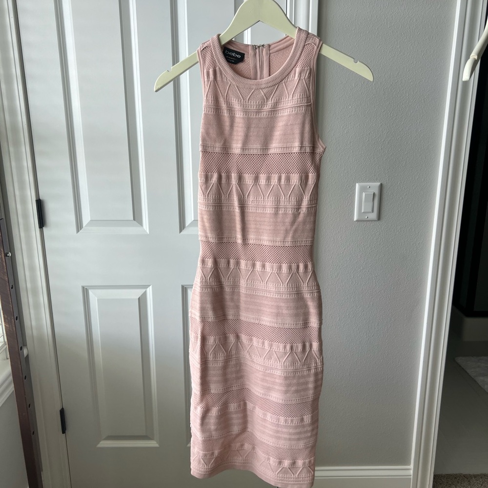 bebe Blush Textured Midi Dress